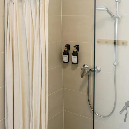 Ideal Fuer Geschaeftsreisende Und Wochenendgaeste Apartament Wiener Neustadt