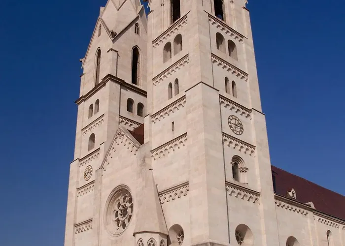 Ideal Fuer Geschaeftsreisende Und Wochenendgaeste Wiener Neustadt